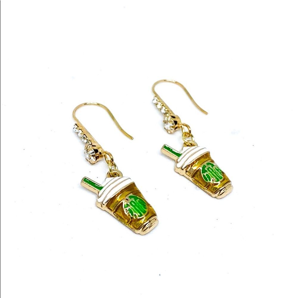 NWT Frappe Gold Fish Hood earrings
